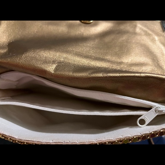 🍎SOLD🍎#W141 VINTAGE HANDBAGS - Picture 4 of 6